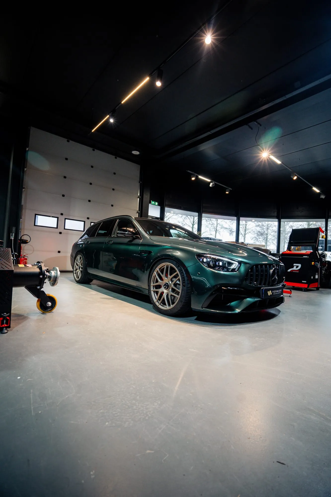E63 S · werkplaats